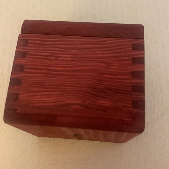 Meryl Waitz Scarlett heart box NIB - Picture 5 of 9